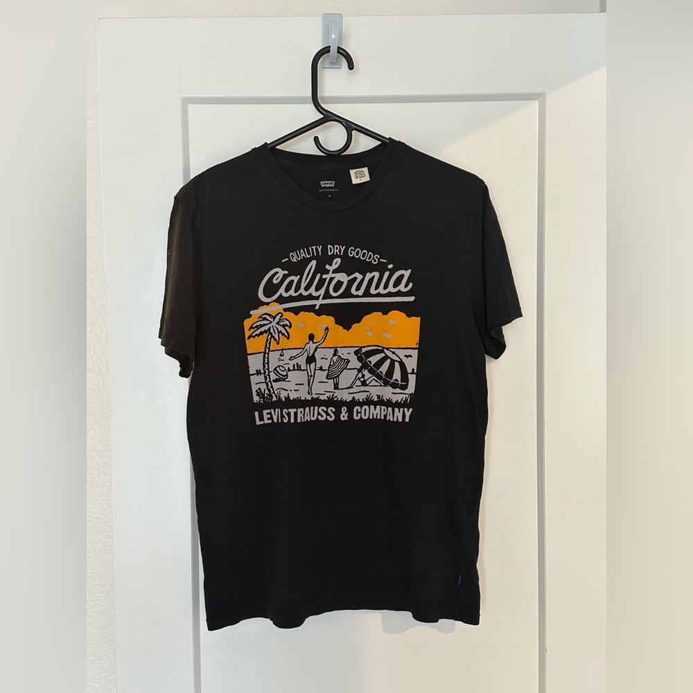 Levi’s Men’s Medium Short Sleeve Tee Shirt